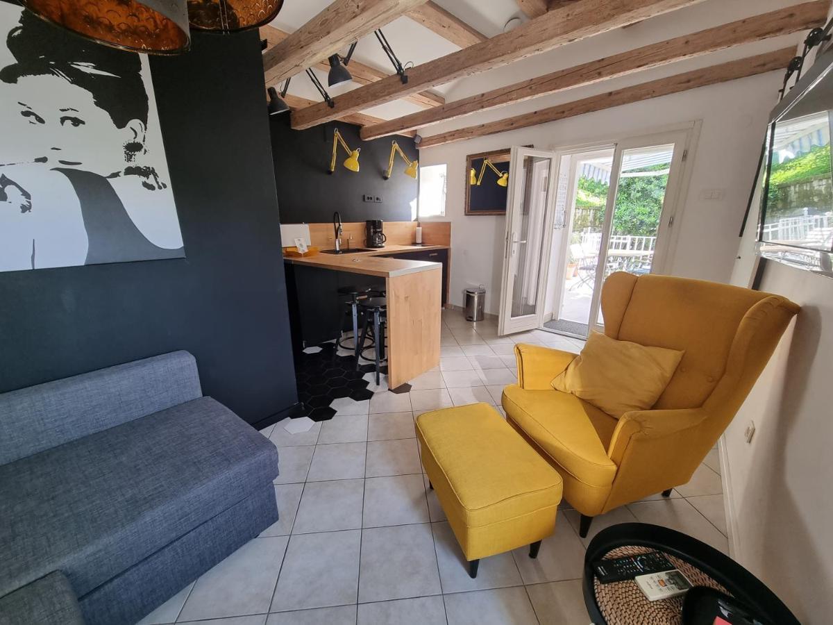Secret Garden Of Piran Apartment ภายนอก รูปภาพ